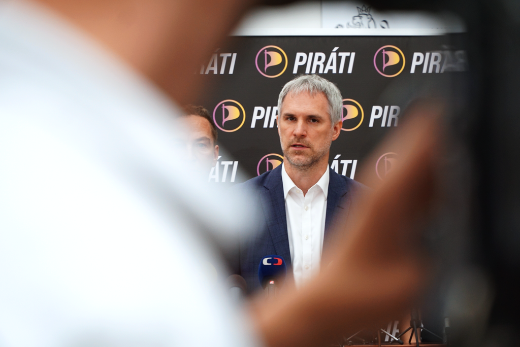 Střet zájmů Andreje Babiše deformuje stát i v oblasti bydlení, varují Piráti. Navrhli zpřesnění pravidel pro veřejné zakázky